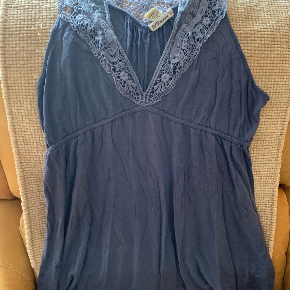 Flowy Tank